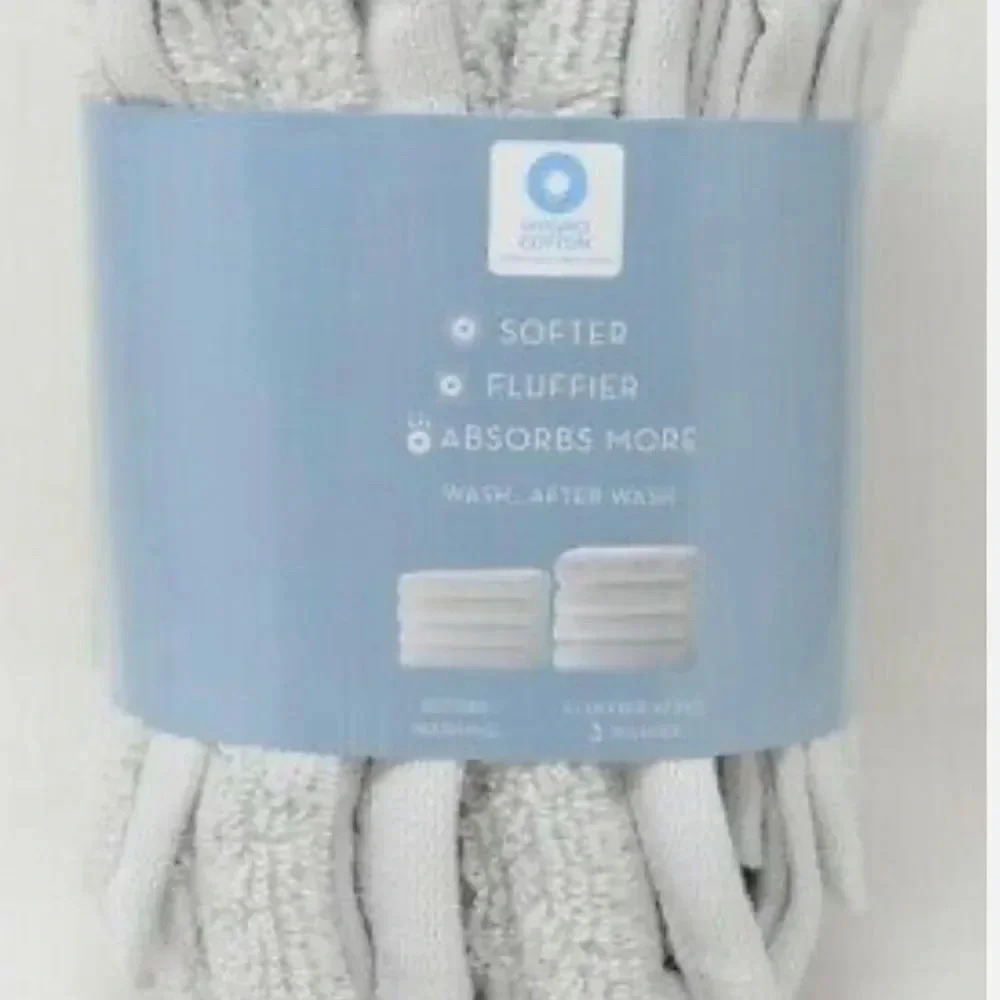 Charisma Soft 4-piece Hand and Washcloth Towel Set Silver - Picture 3 of 4